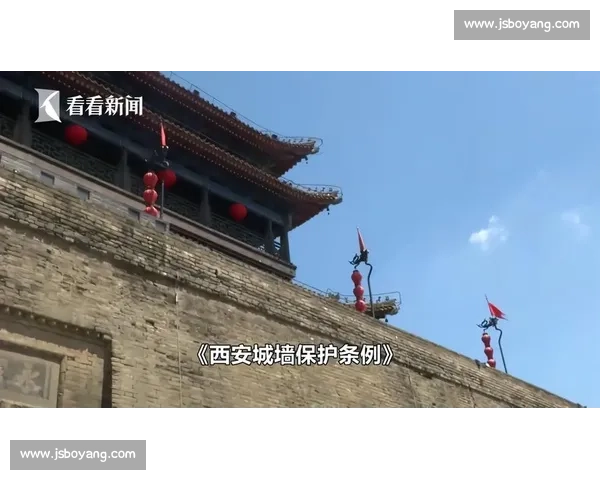 四楼悬窗生死劫!外卖小哥徒手攀楼托举生命